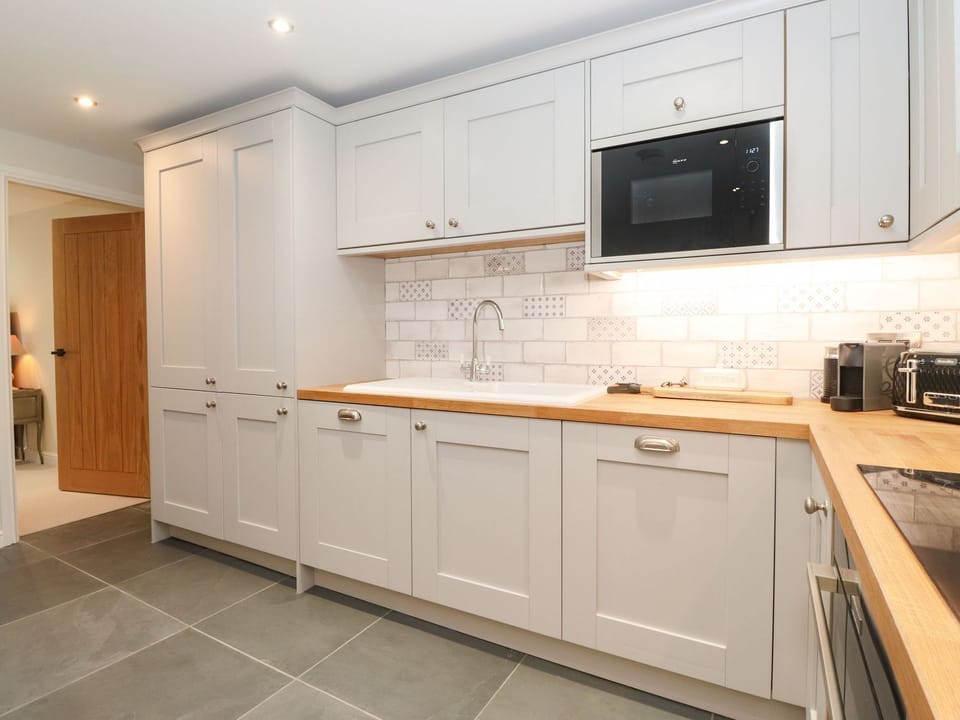 Fridge, dishwasher, electric kettle, toaster