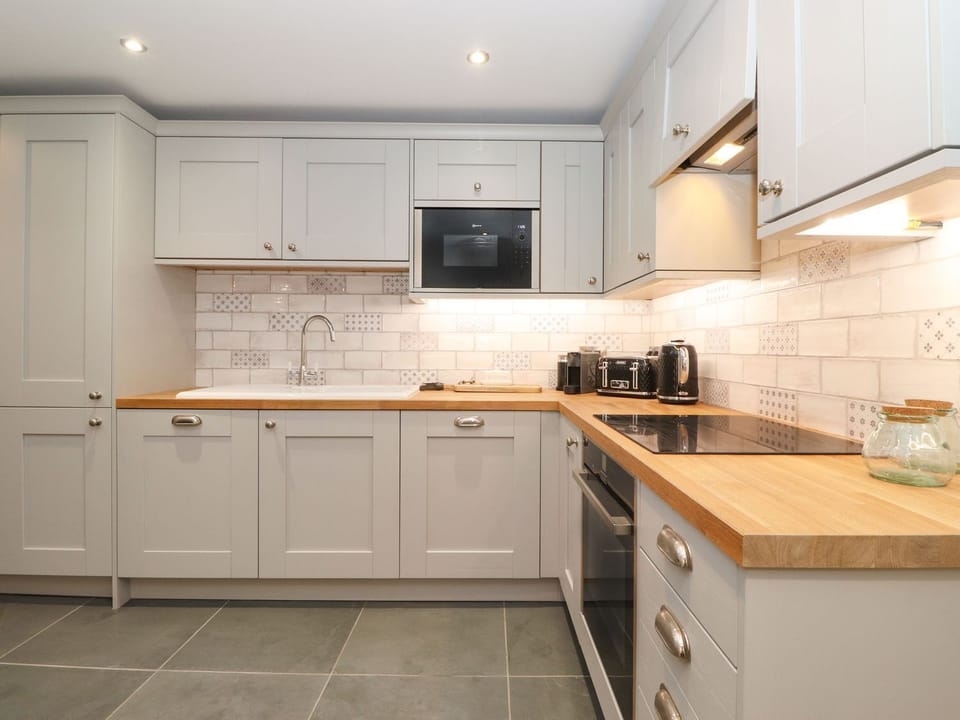 Fridge, dishwasher, electric kettle, toaster