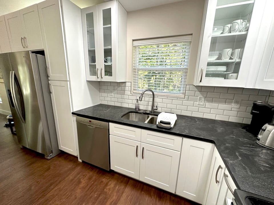 Kitchen sik.