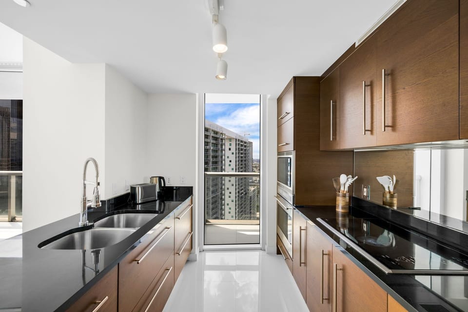 Well-equipped, spacious kitchen