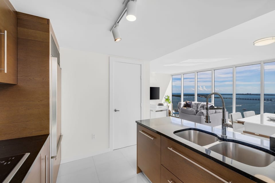 Kitchen with a view that takes your breath away!