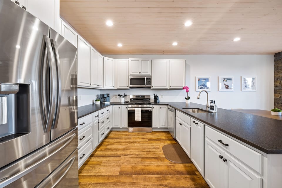 Kitchen | 2nd Floor