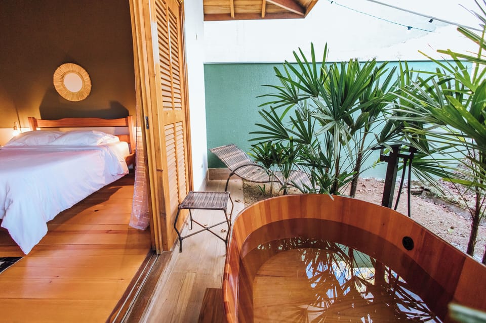 Family Room | Individually decorated, bed sheets