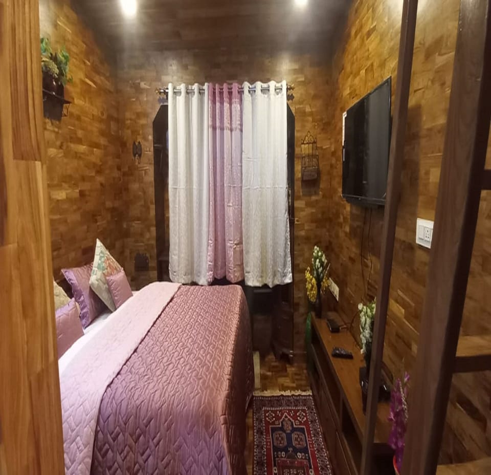 Luxury Villa | 2 bedrooms, premium bedding, desk, free WiFi