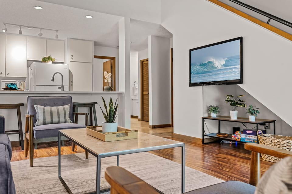 Modern decor throughout