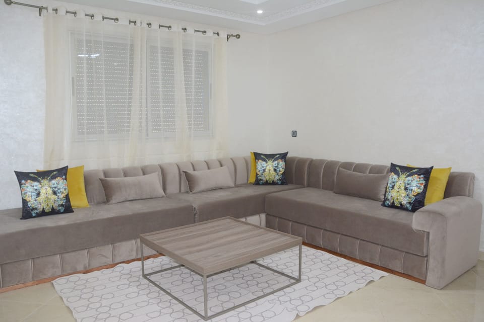 32-inch flat-screen TV with satellite channels