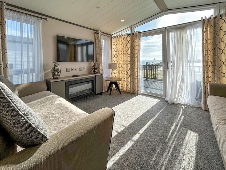 Open plan living space | Marina Escape One, Peterhead