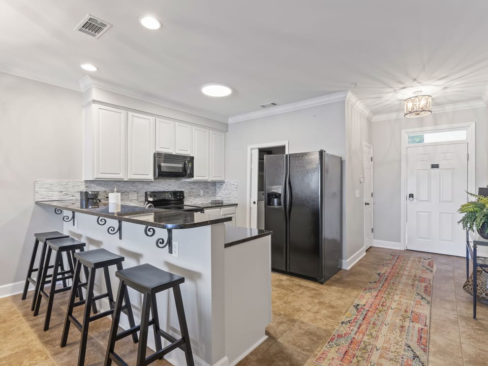 Kitchen Area (1)