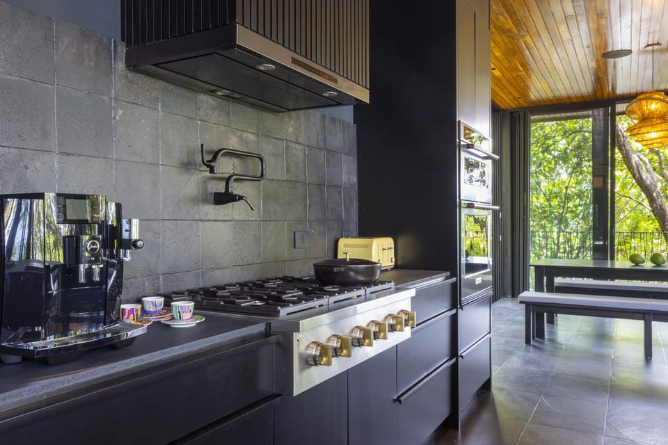 Jura coffee machine, Monogram range top and cooking area.