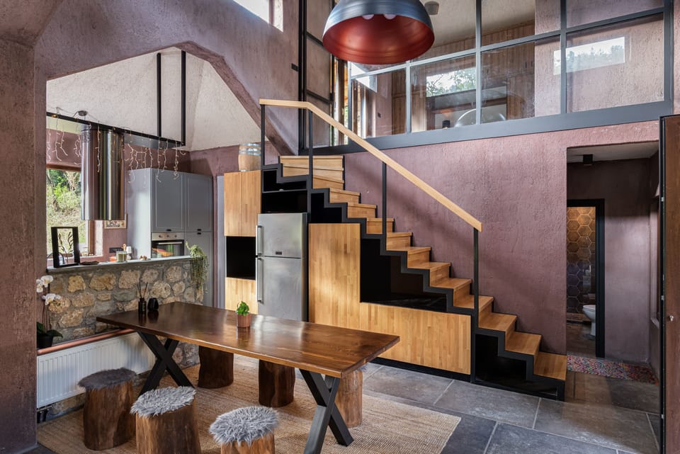 Chalet | Living area | 45-inch Smart TV with satellite channels, fireplace, Netflix