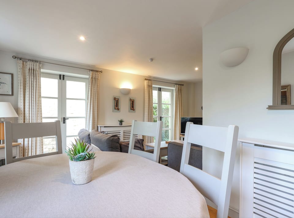 Dining Area | Riverview, Somerford Keynes