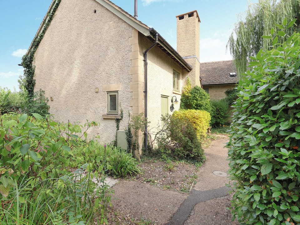 Exterior | Riverview, Somerford Keynes