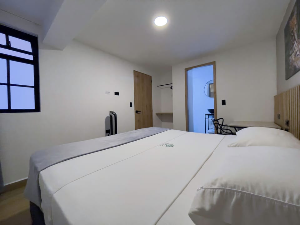 Comfort Double or Twin Room | WiFi (free), bed sheets