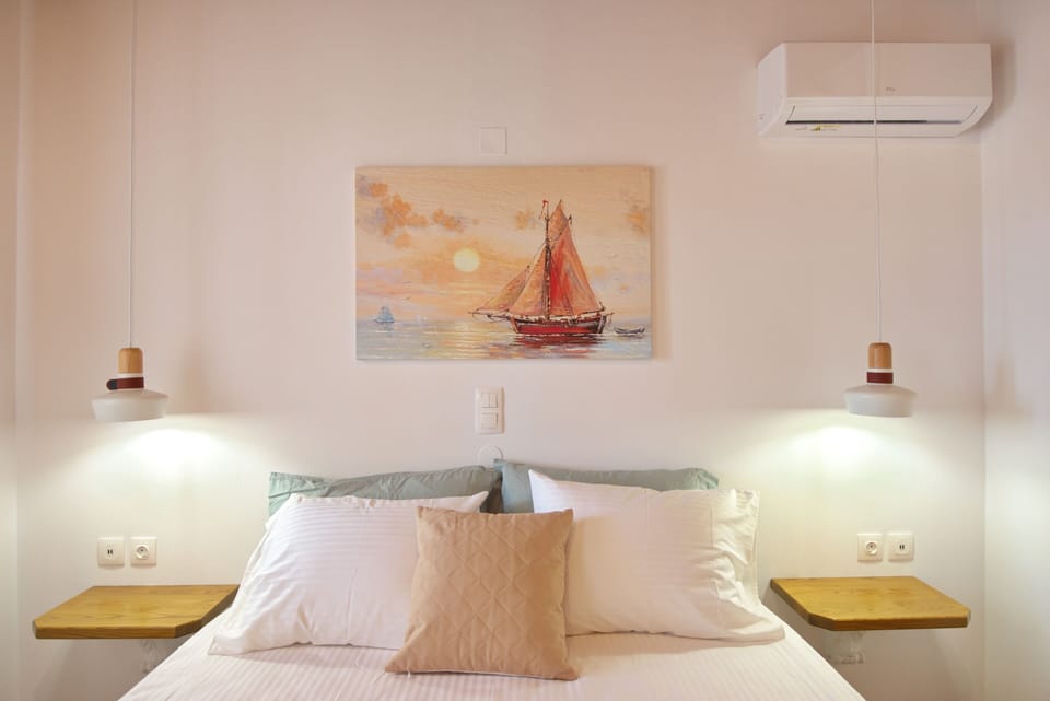 Traditional House | 1 bedroom, desk, free cribs/infant beds, free WiFi