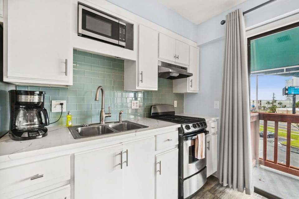 Well equipped kitchen