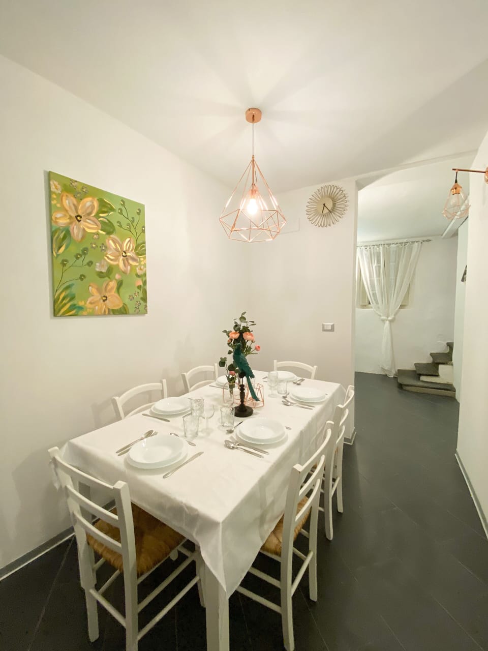 Deluxe Studio Suite | Living area | Flat-screen TV