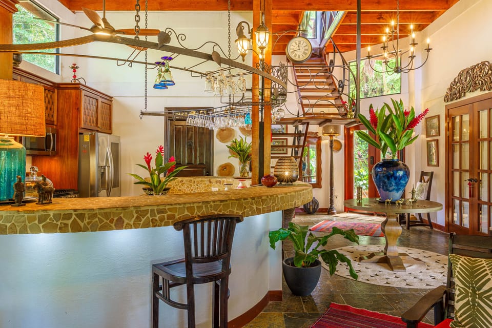  the home embody the vibrant and earthy charm of Costa Rican design