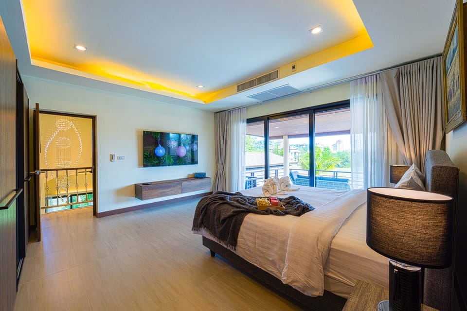 Luxury 5 Bedroom Villa nr to Beach - SRS Villa in Nong Kae