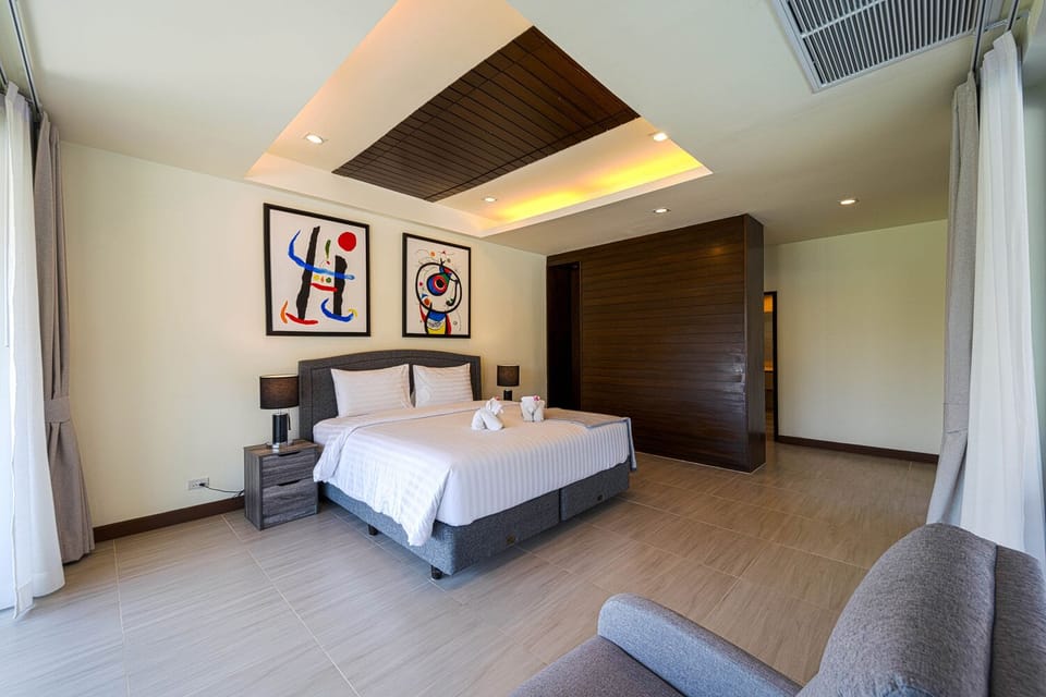 Luxury 5 Bedroom Villa nr to Beach - SRS Villa in Nong Kae