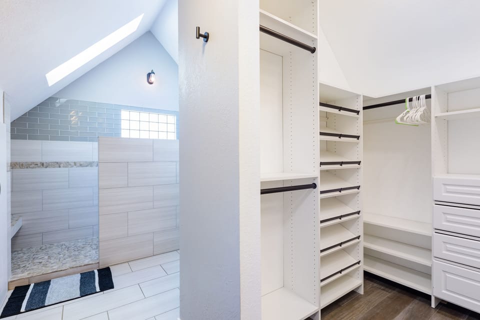 Walk in closet