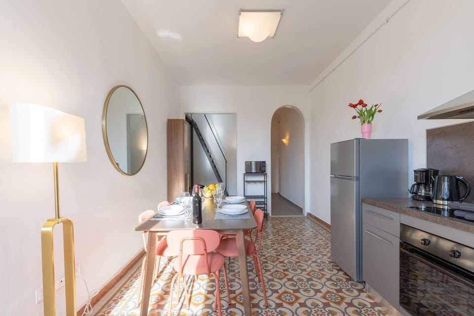Classic Apartment, 3 Bedrooms, City View | Private kitchen | Fridge, microwave, oven, stovetop