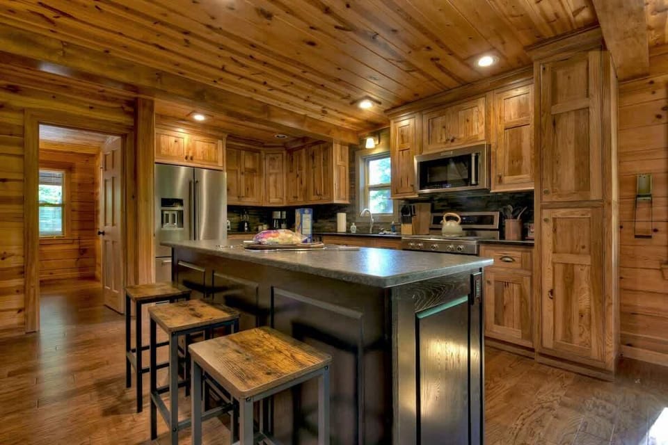 High end appliances - full equipped kitchen