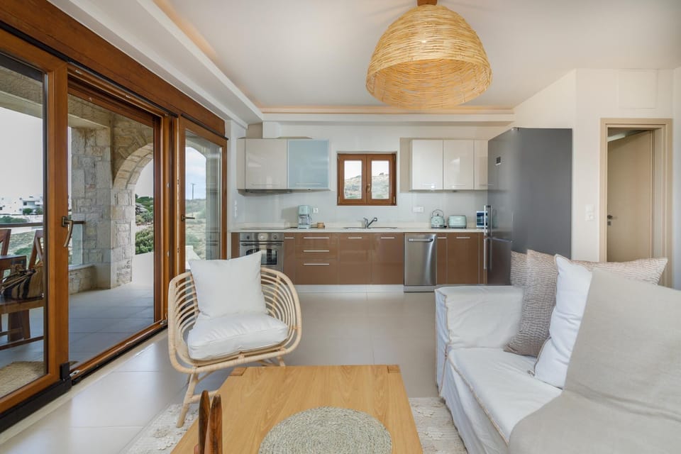 House | 4 bedrooms, desk, Internet