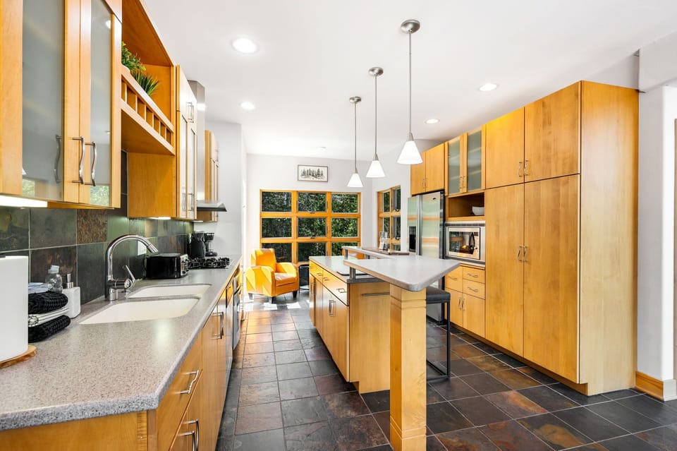 Cook your breakfast, lunch, or dinner in and enjoy the scenery while escaping the lights.