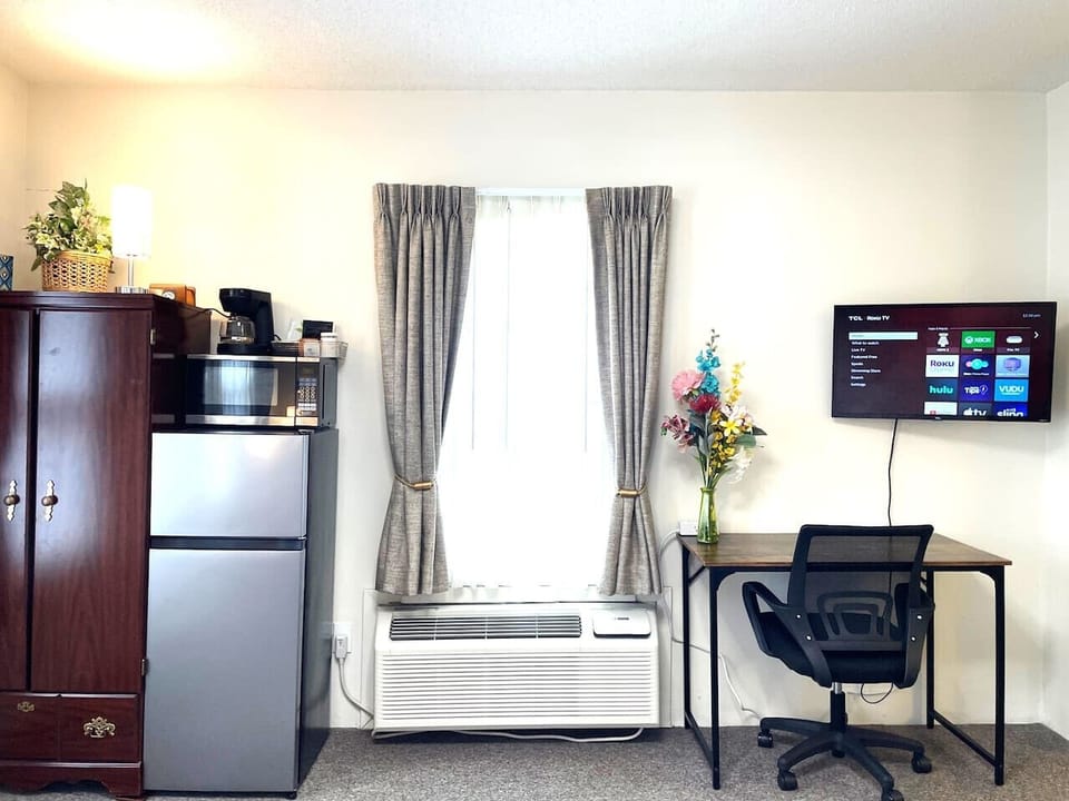 Wardrobe, Refrigerator, Freezer, Microwave, Coffee Maker, Roku TV