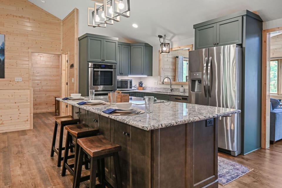 Additional seating at the kitchen island