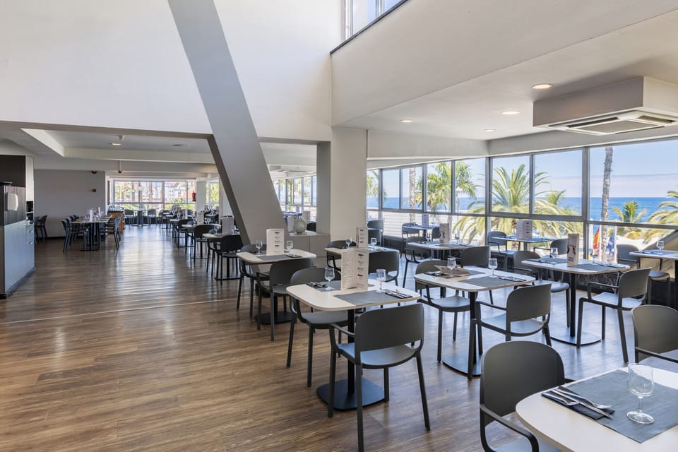 Food court