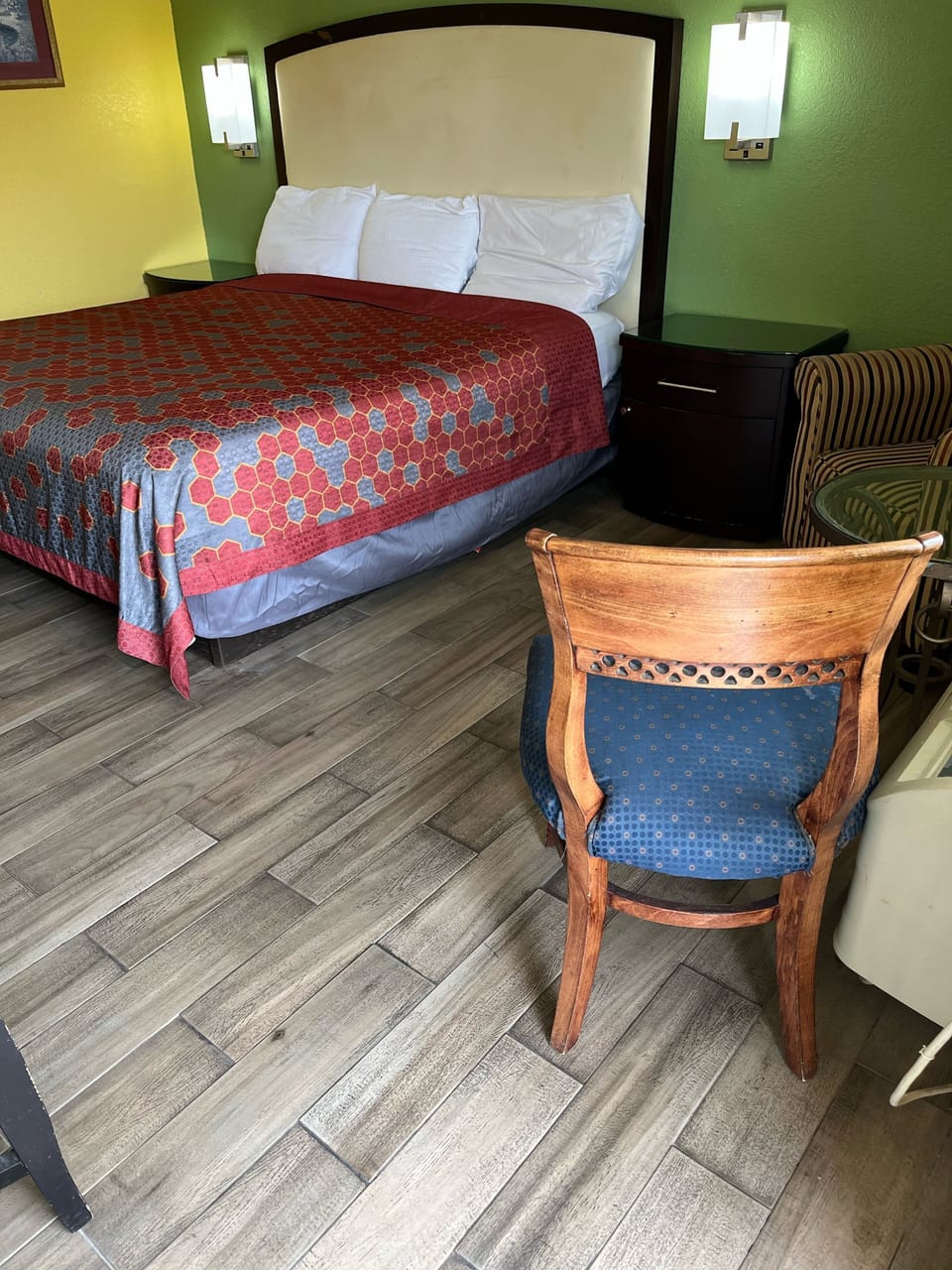 Standard King Room | Premium bedding, pillowtop beds, iron/ironing board, free WiFi