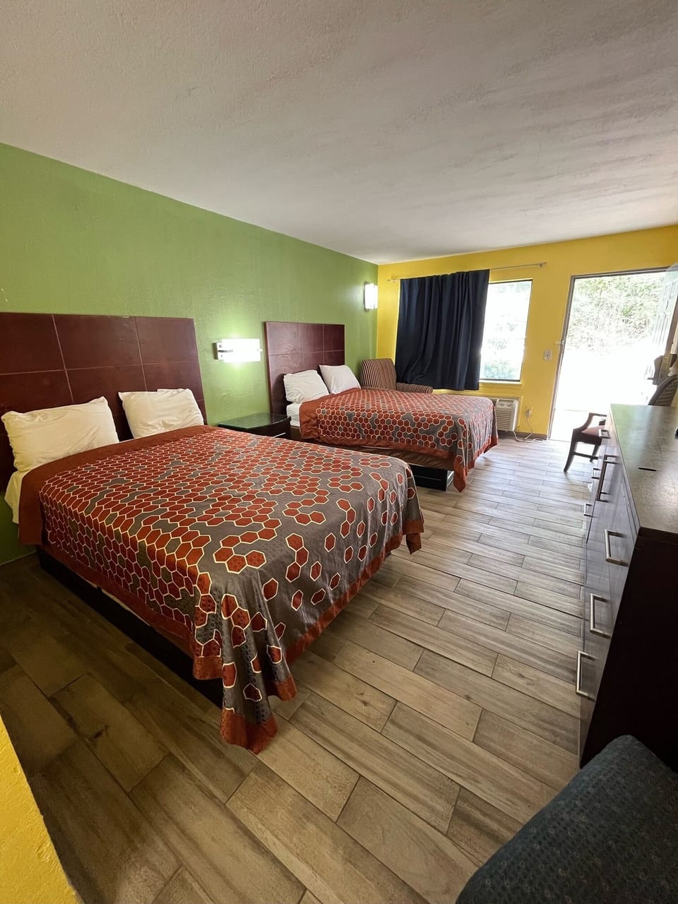 Standard Double Full Bed Room | Premium bedding, pillowtop beds, iron/ironing board, free WiFi