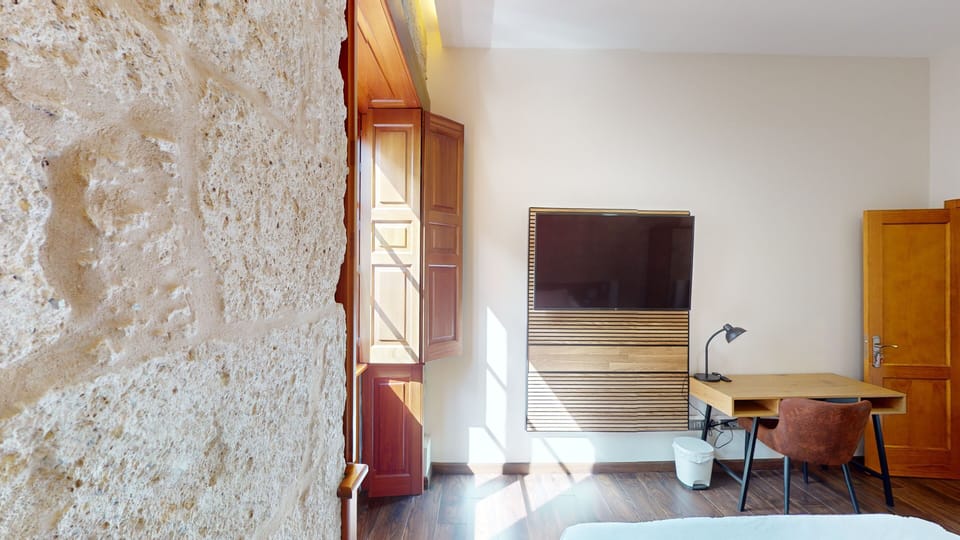 Standard Double Room | Down comforters, desk, laptop workspace, soundproofing