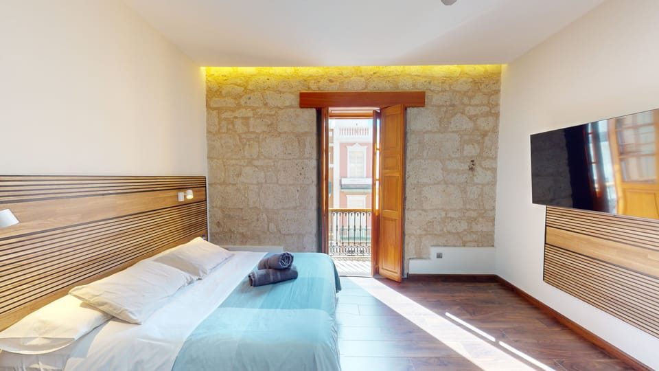 Standard Triple Room, City View | Down comforters, desk, laptop workspace, soundproofing