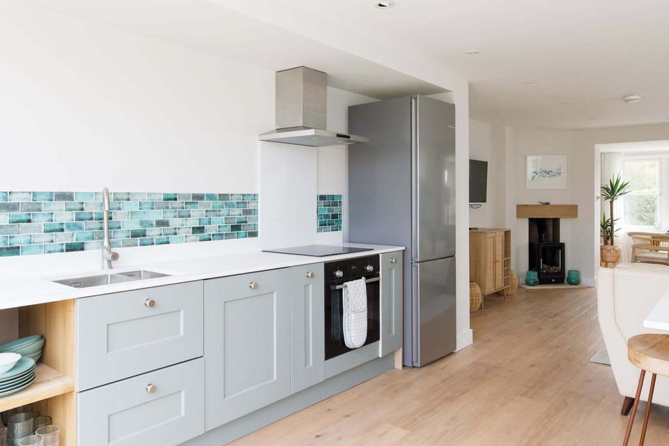 Plenty of worktop space for the chefs amongst us
