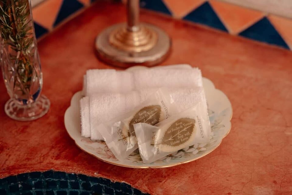Bathroom amenities