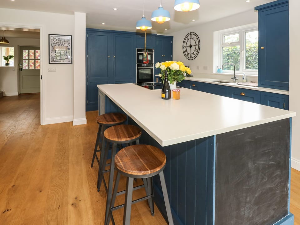 Fridge, dishwasher, electric kettle, toaster