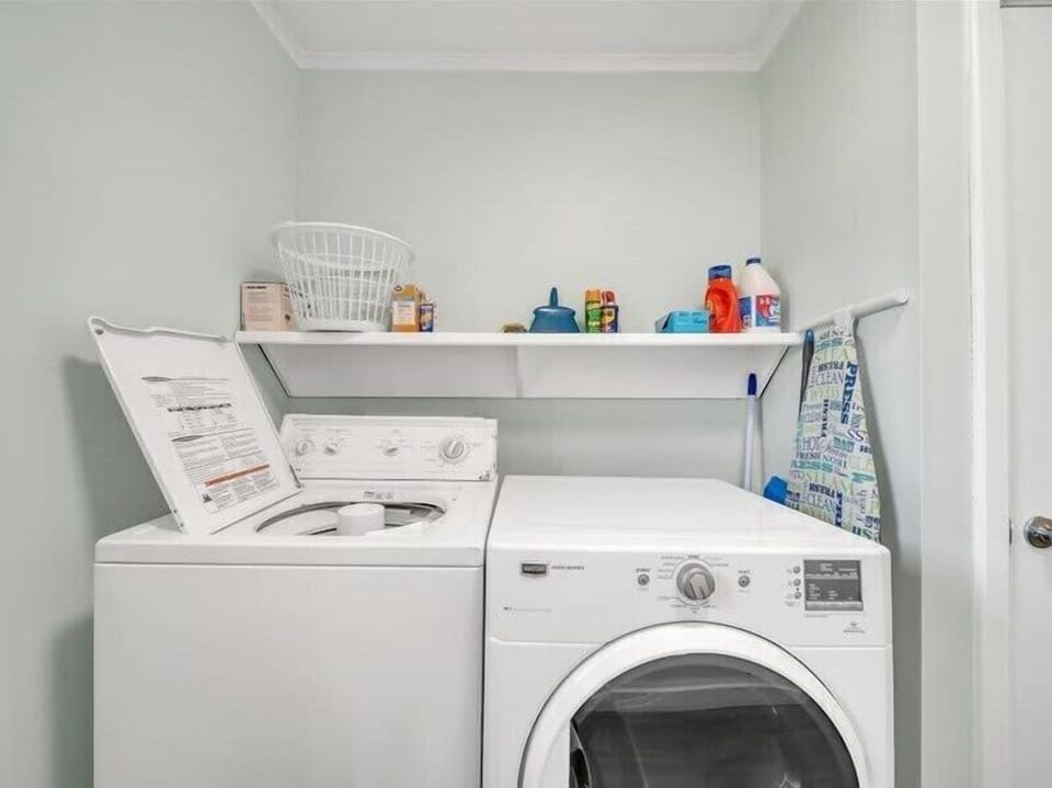 Full Sized Washer & Dryer