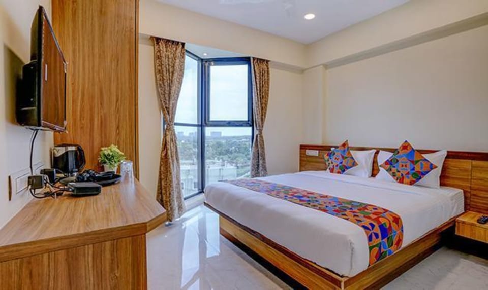 Premium Room | Egyptian cotton sheets, premium bedding, in-room safe, free WiFi