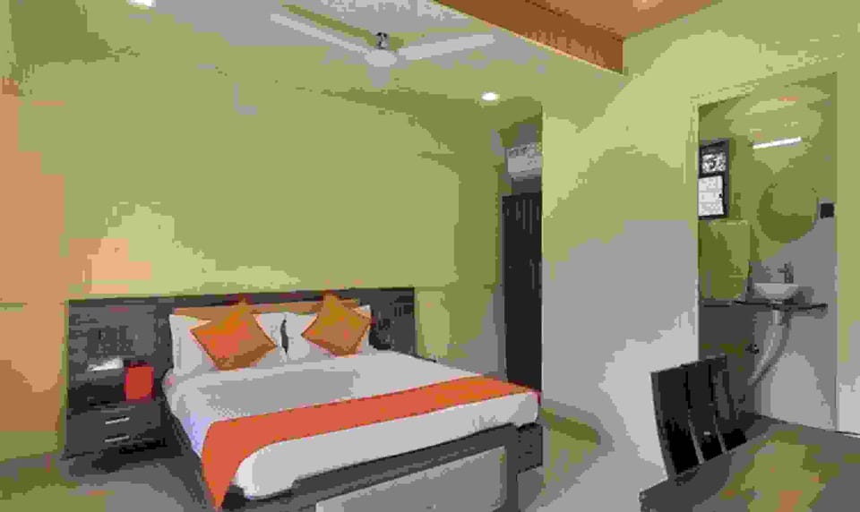 Deluxe Room | Egyptian cotton sheets, premium bedding, in-room safe, free WiFi
