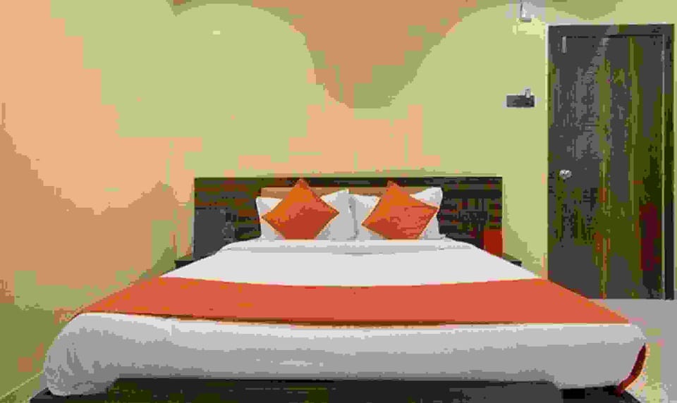 Egyptian cotton sheets, premium bedding, in-room safe, free WiFi
