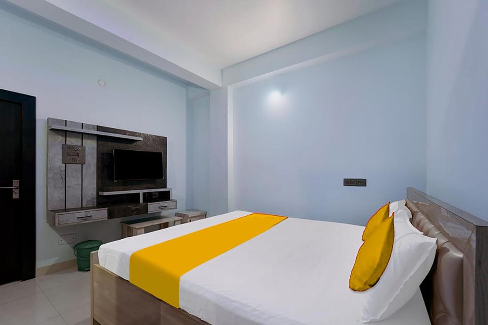 Egyptian cotton sheets, premium bedding, in-room safe, soundproofing