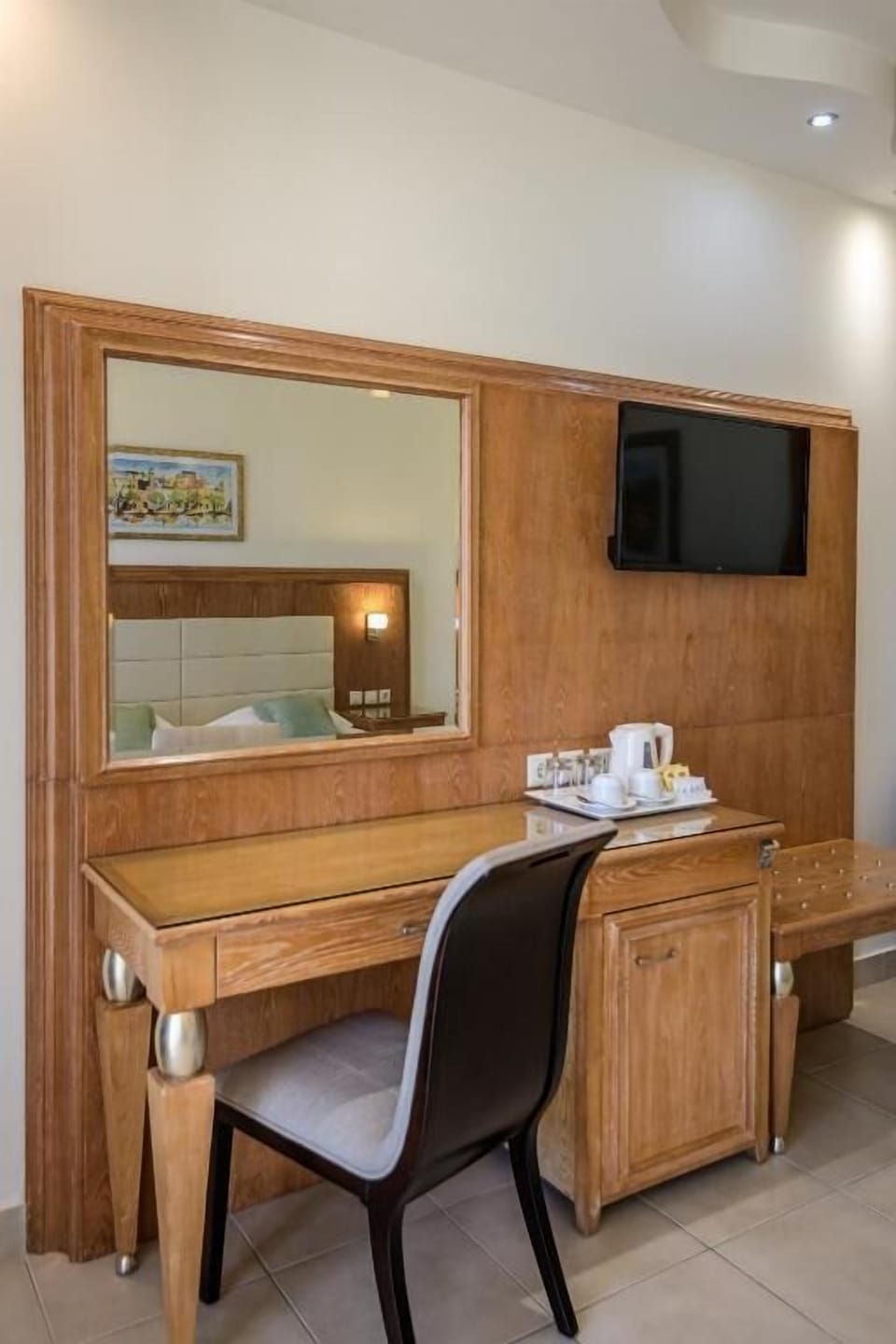 In-room safe, desk, blackout drapes, soundproofing