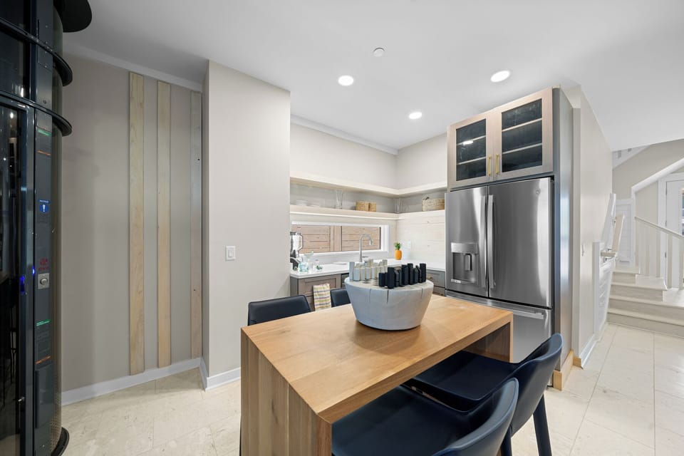 1st Floor Table in kitchenette