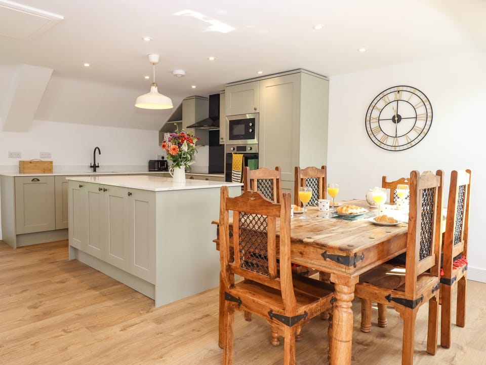 Cottage | Interior