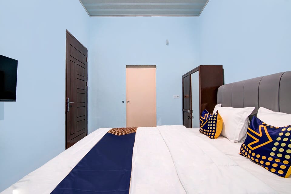 Basic Double Room | Bed sheets