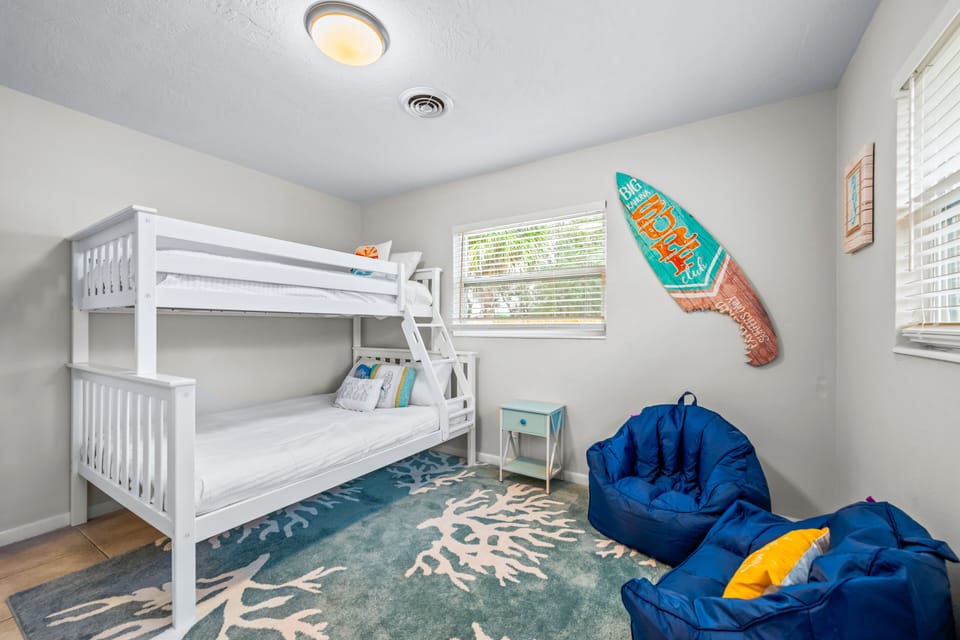 Third Bedroom - Twin/ Full Bunk