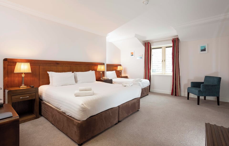 In-room safe, desk, soundproofing, iron/ironing board