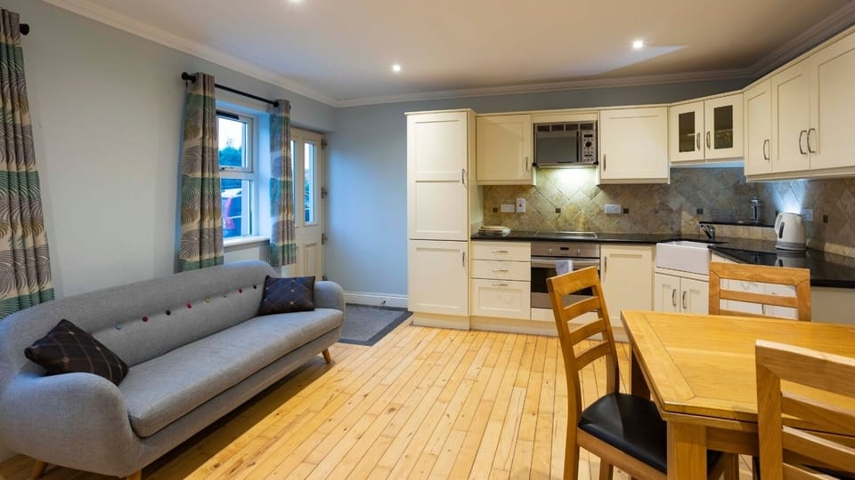 2-bedroom apartments | In-room safe, desk, soundproofing, iron/ironing board